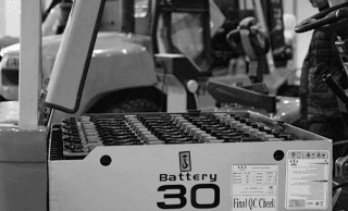 باتری لیفتراک برقی